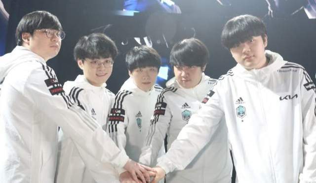 和严密的防 和严密的防