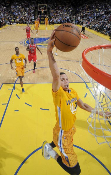 多游泳爱好 多游泳爱好