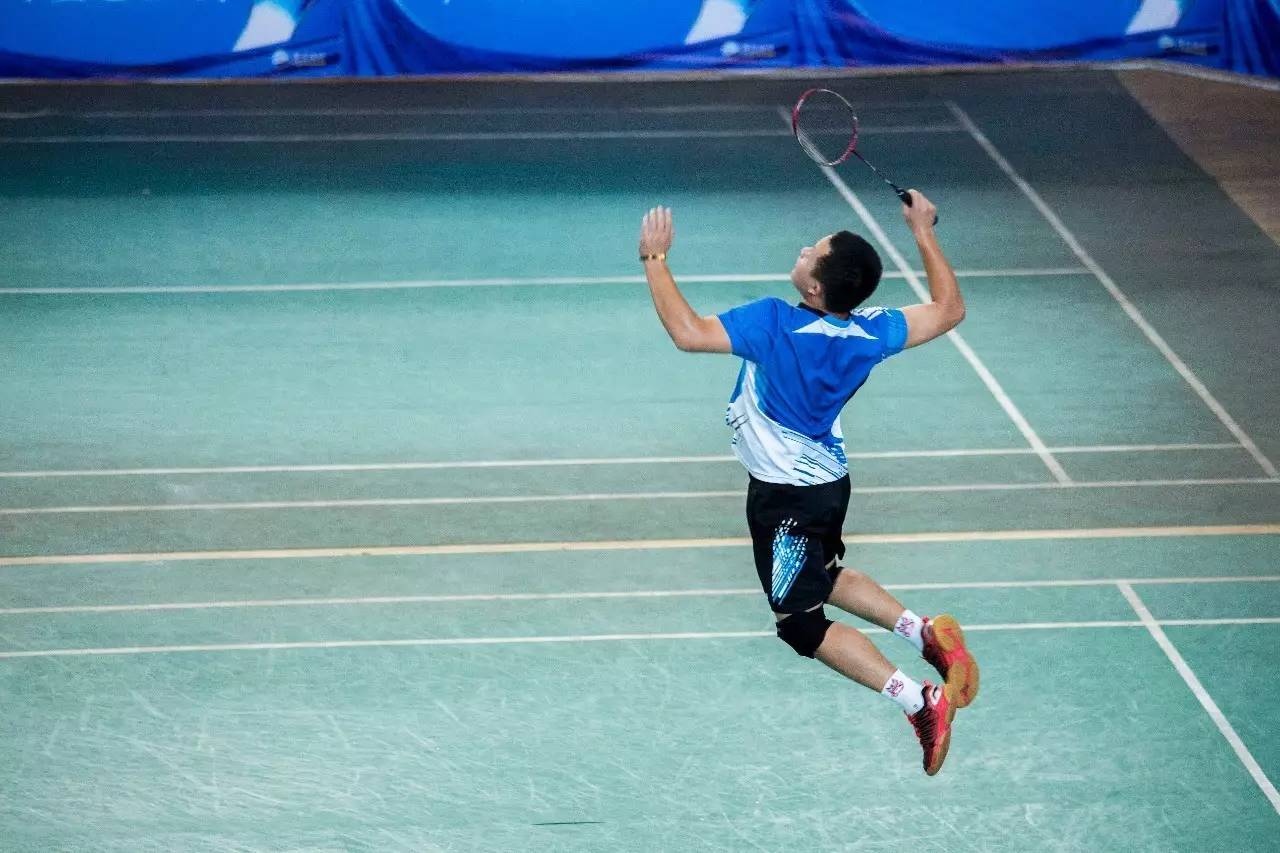 足球不仅仅 足球不仅仅